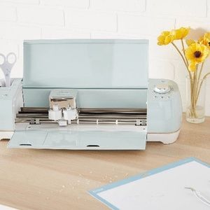 Cricut explore air 2 - mint NEW